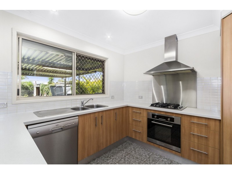 15 Victoria Avenue, Pottsville NSW 2489