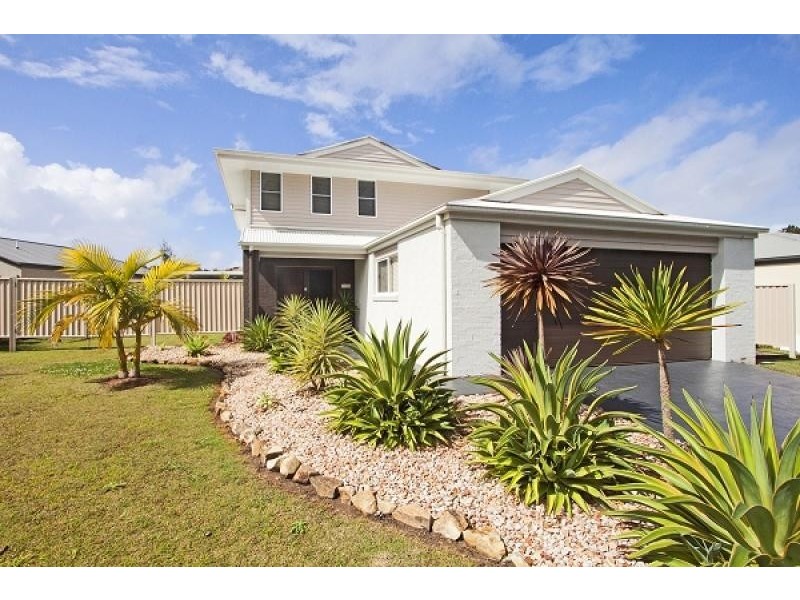 38 Sugar Glider Drive, Pottsville NSW 2489