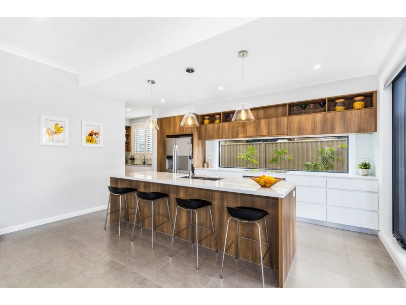 34 Seabreeze Boulevard, Pottsville NSW 2489