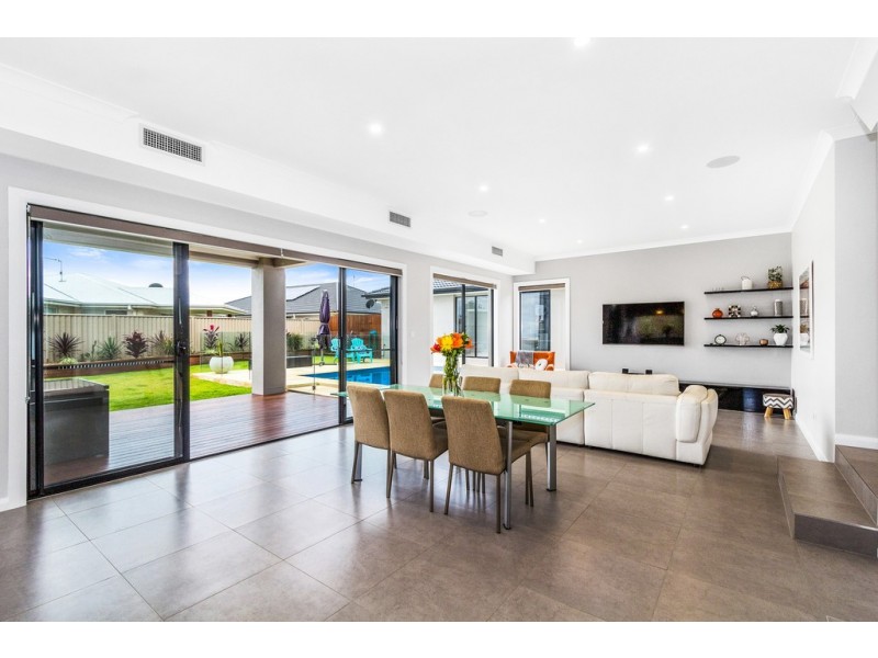 34 Seabreeze Boulevard, Pottsville NSW 2489