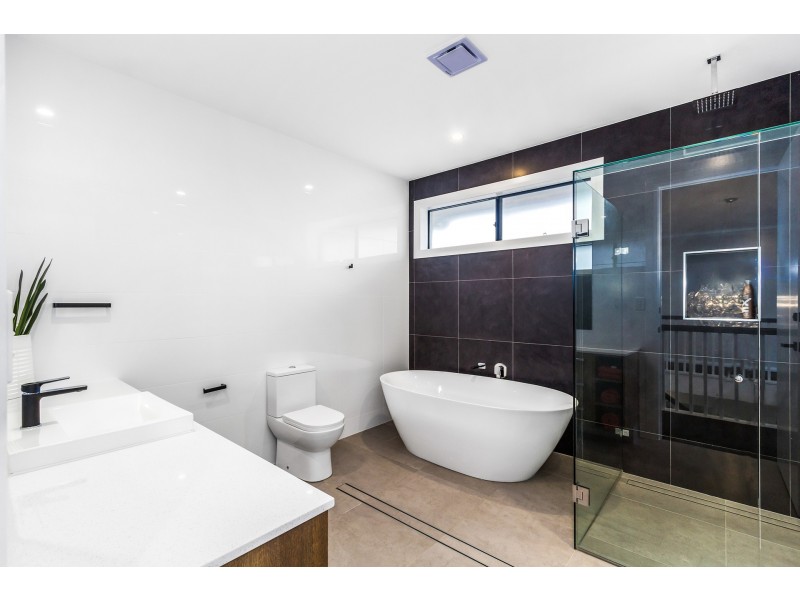 34 Seabreeze Boulevard, Pottsville NSW 2489