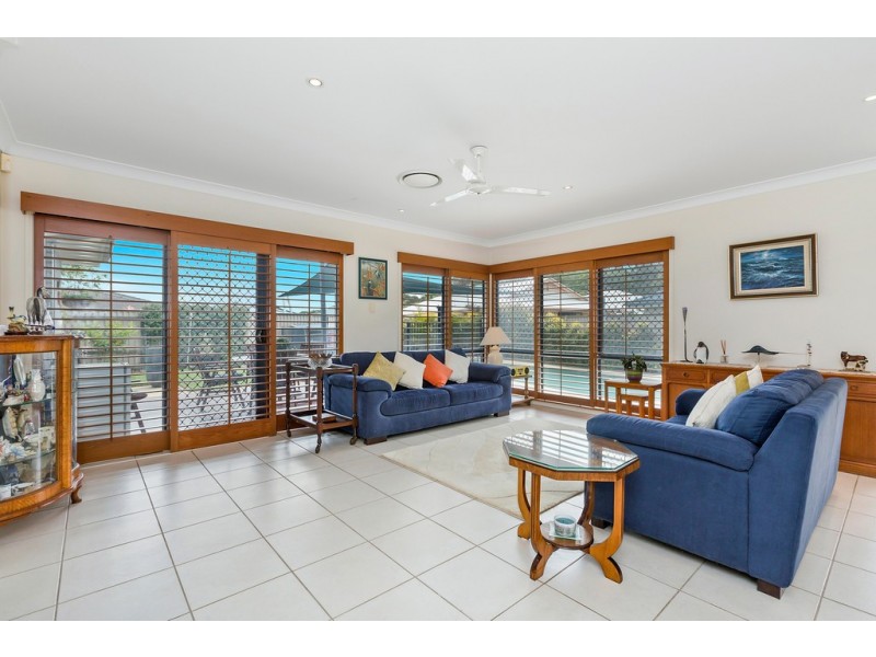 27 Suffolk Parade, Pottsville NSW 2489