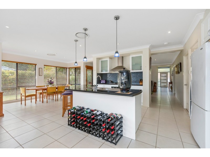 27 Suffolk Parade, Pottsville NSW 2489