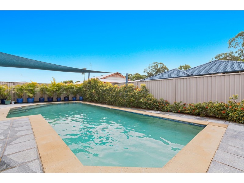 27 Suffolk Parade, Pottsville NSW 2489