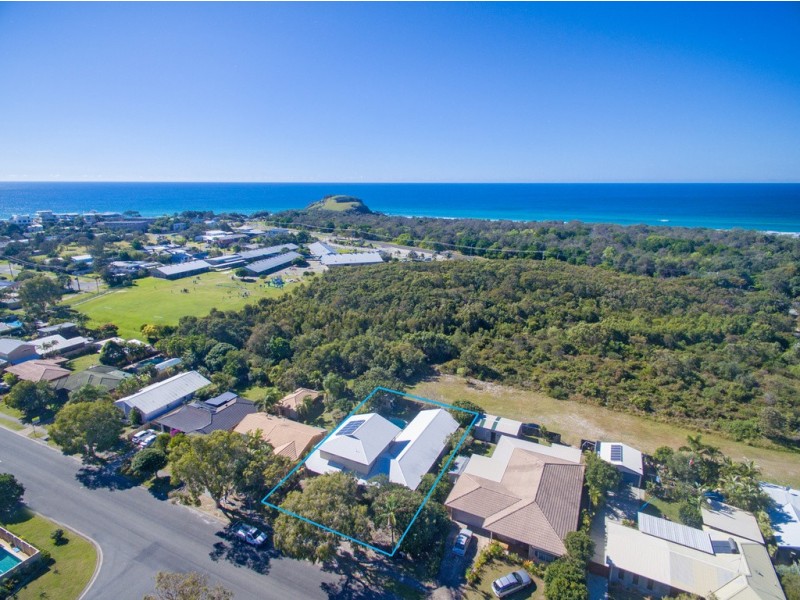 43 Ti Tree Avenue, Cabarita Beach NSW 2488