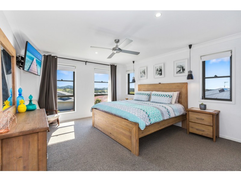 45 Newcastle Drive, Pottsville NSW 2489