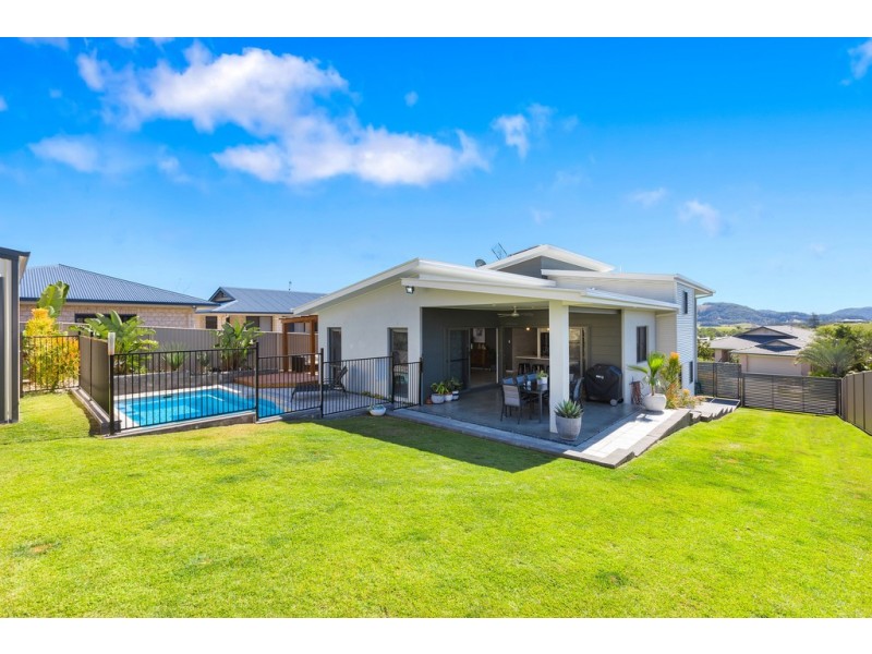 45 Newcastle Drive, Pottsville NSW 2489