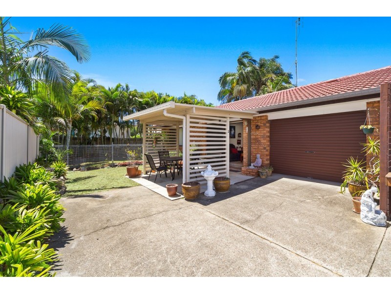 2/15 Ti Tree Avenue, Bogangar NSW 2488