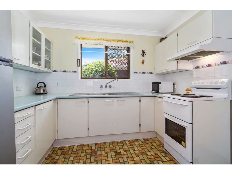 2/15 Ti Tree Avenue, Bogangar NSW 2488