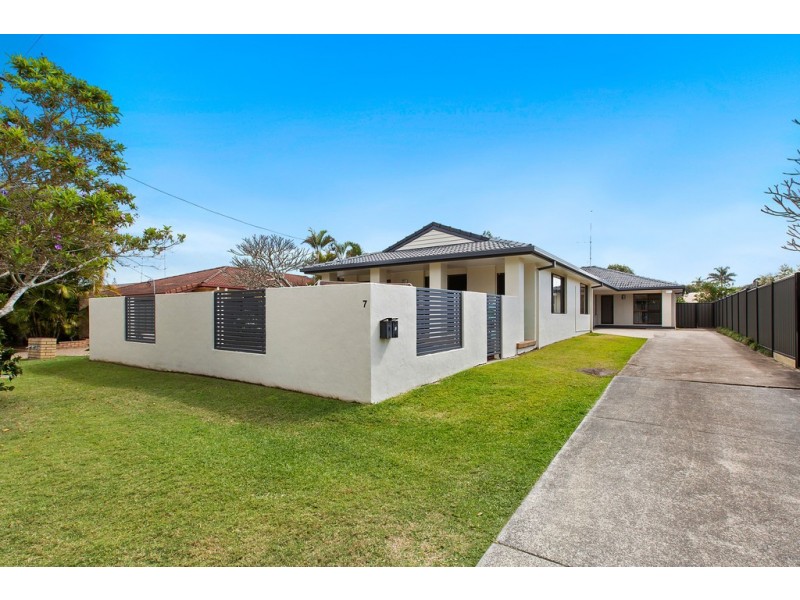 7 Poinciana Avenue, Bogangar NSW 2488