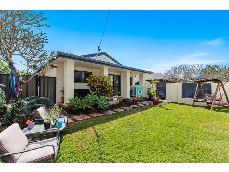 1/7 Poinciana Avenue, Bogangar NSW 2488