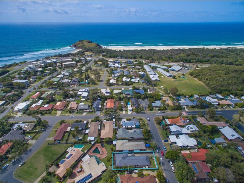 1/7 Poinciana Avenue, Bogangar NSW 2488