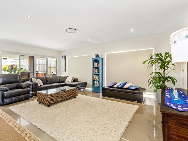 2/25 Kellehers Road, Pottsville NSW 2489