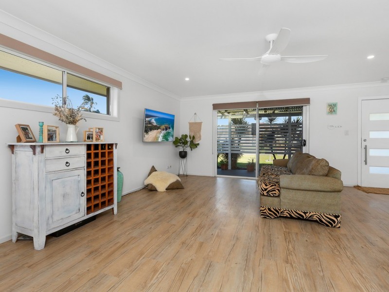 46 Andrew Avenue, Pottsville NSW 2489