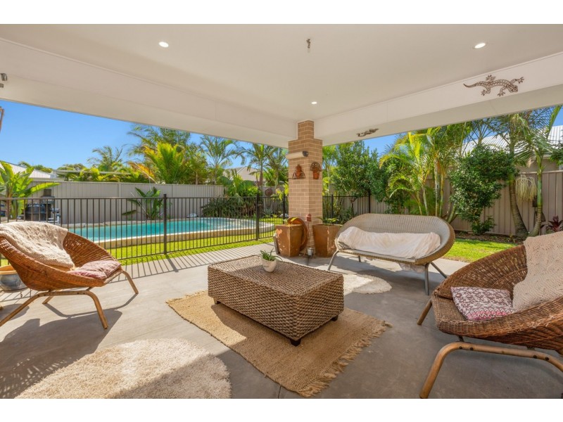 16 Hassett Drive, Pottsville NSW 2489