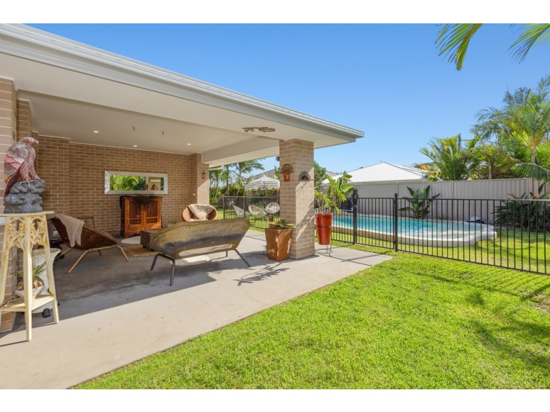 16 Hassett Drive, Pottsville NSW 2489