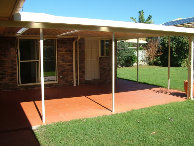 18 Ti Tree Av, Cabarita Beach NSW 2488