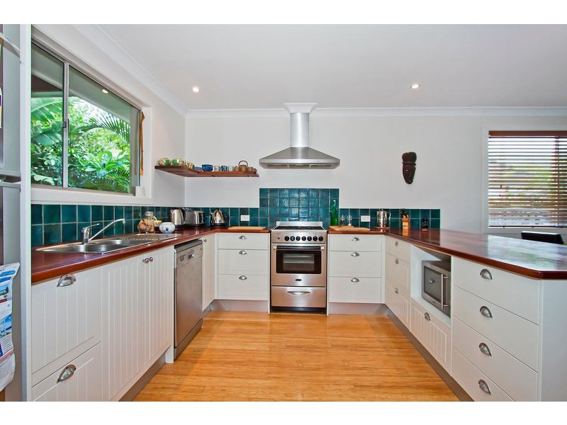 12 Kauri Avenue, Cabarita Beach NSW 2488