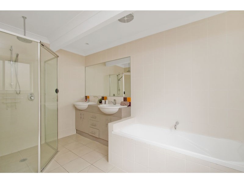 2/692 Casuarina Way, Casuarina NSW 2487