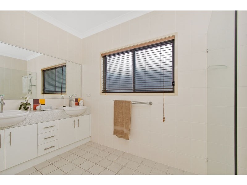 2/692 Casuarina Way, Casuarina NSW 2487