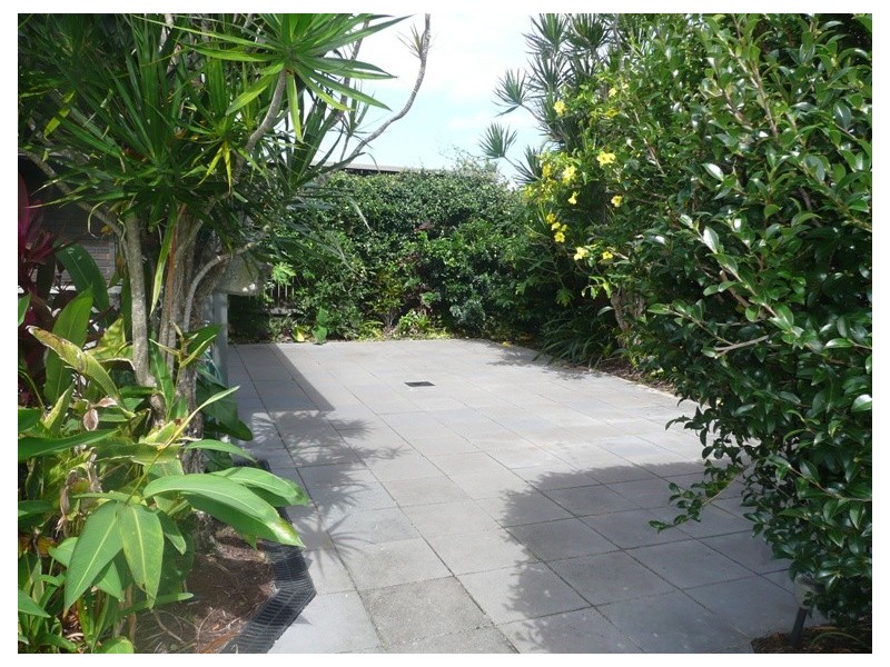 5 Sarah Crt, Pottsville NSW 2489