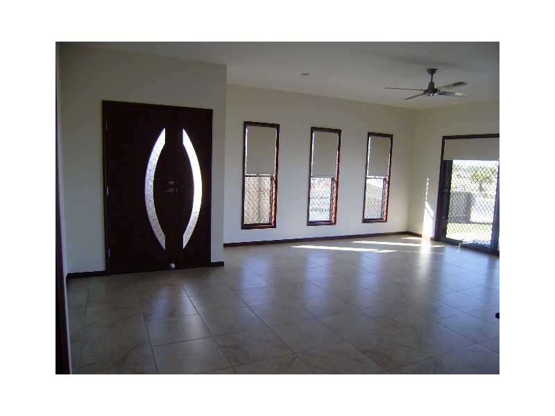 328 Casuarina Way, Casuarina NSW 2487