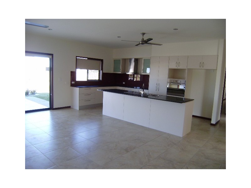 328 Casuarina Way, Casuarina NSW 2487