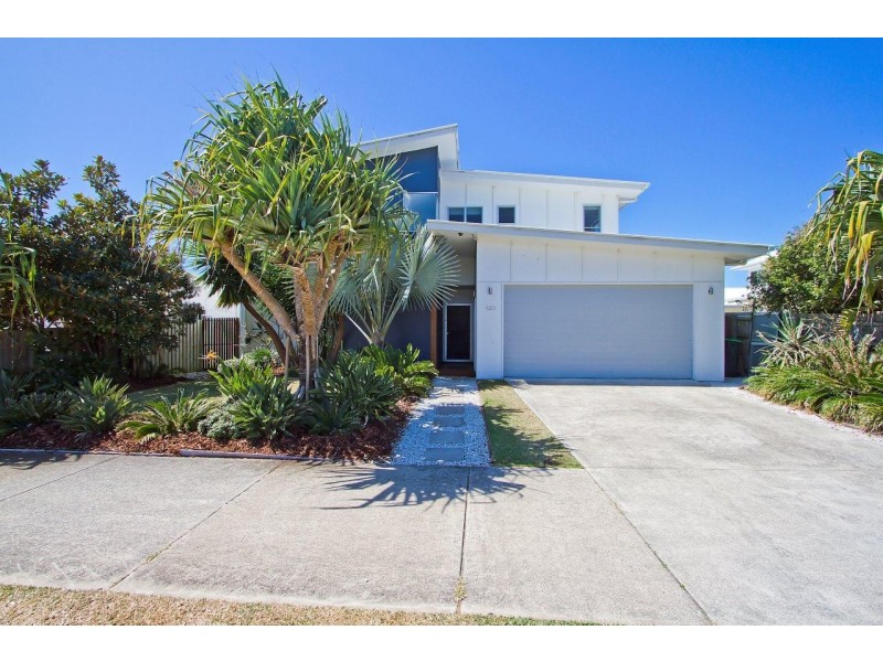 423 Casuarina Way, Casuarina NSW 2487