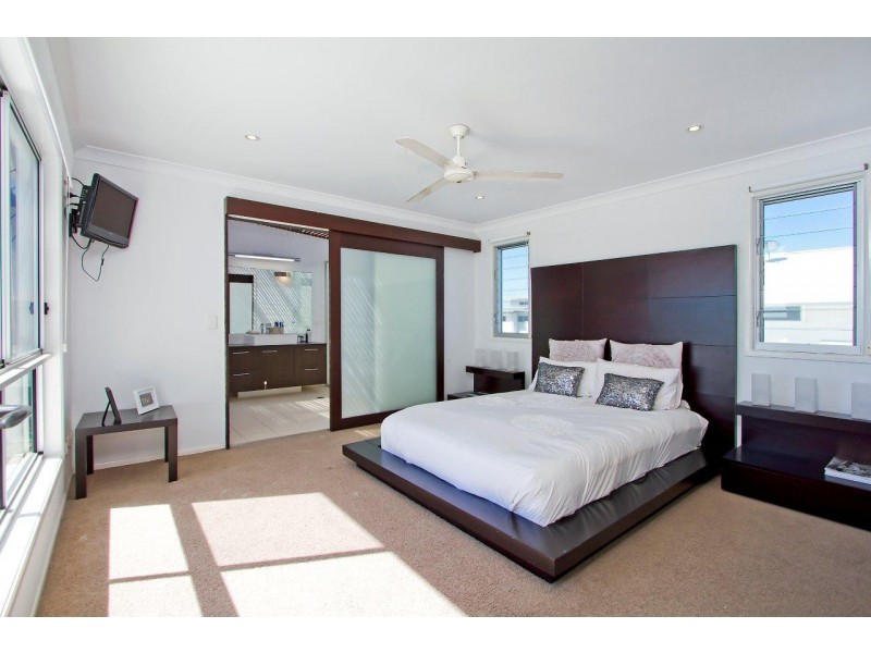 423 Casuarina Way, Casuarina NSW 2487
