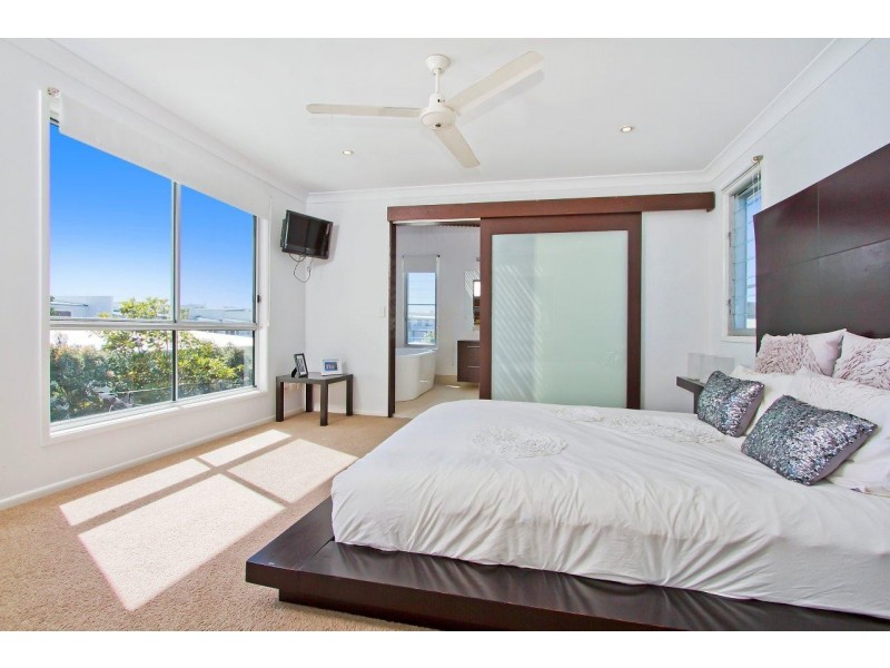 423 Casuarina Way, Casuarina NSW 2487