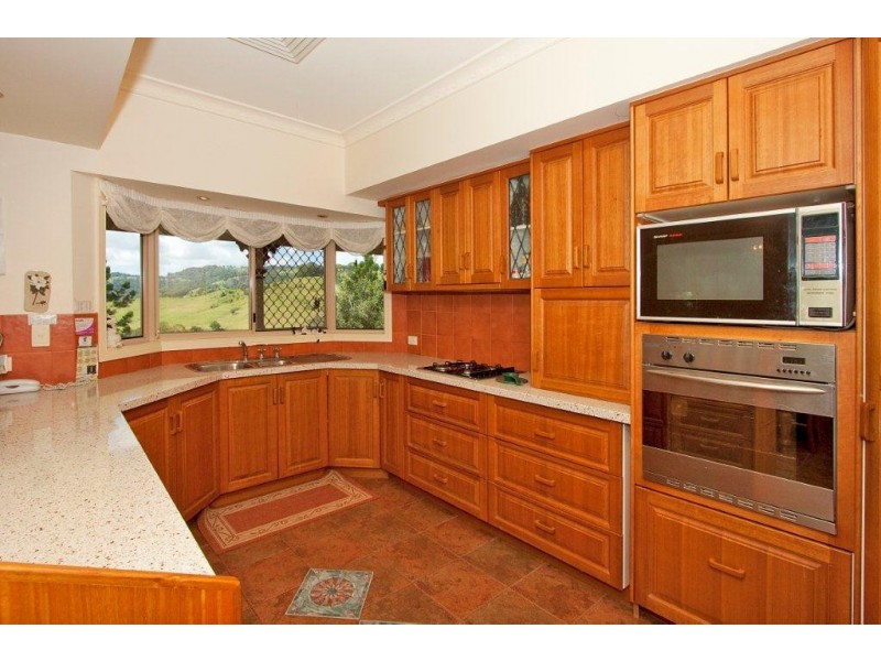 18 Pine Tree Place, Piggabeen NSW 2486