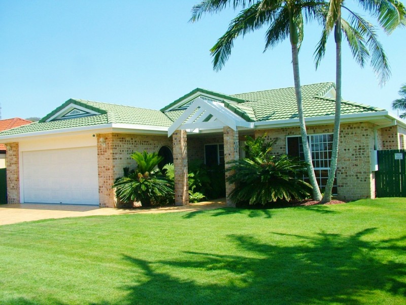 13 Sandalwood Drive, Cabarita Beach NSW 2488