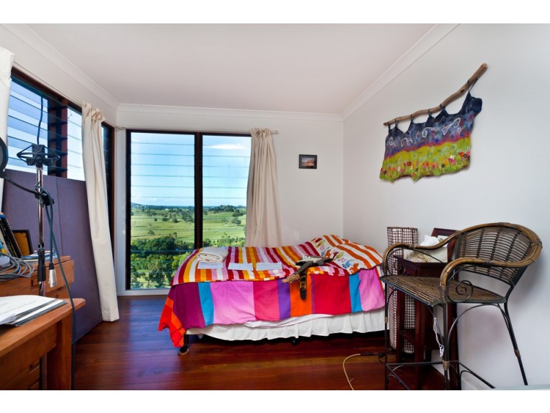 73 Kudgeree Avenue, Pottsville NSW 2489