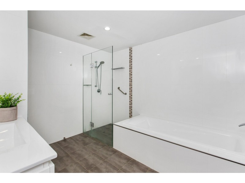 27/5 Island Drive, Tweed Heads NSW 2485