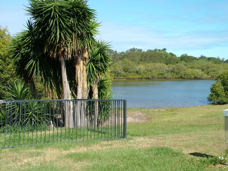 81 Overall Drive, Pottsville NSW 2489