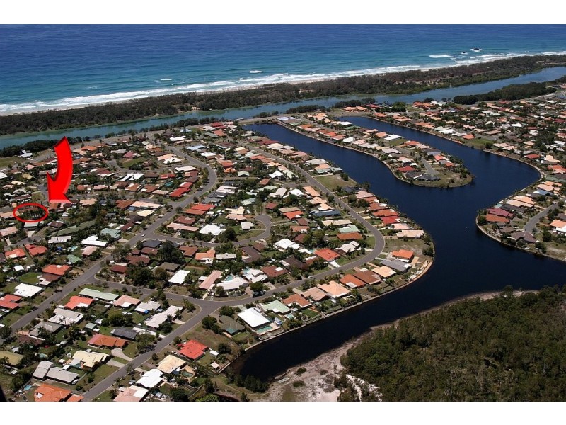 11 Royal Drive, Pottsville NSW 2489