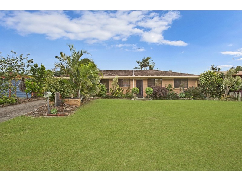 11 Royal Drive, Pottsville NSW 2489