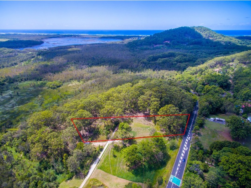 12 North Hill Court, Tanglewood NSW 2488