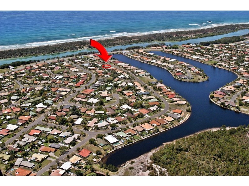 44 Andrew Avenue, Pottsville NSW 2489