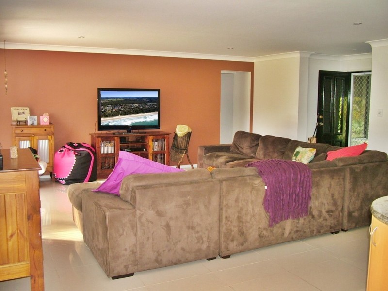 44 Andrew Avenue, Pottsville NSW 2489