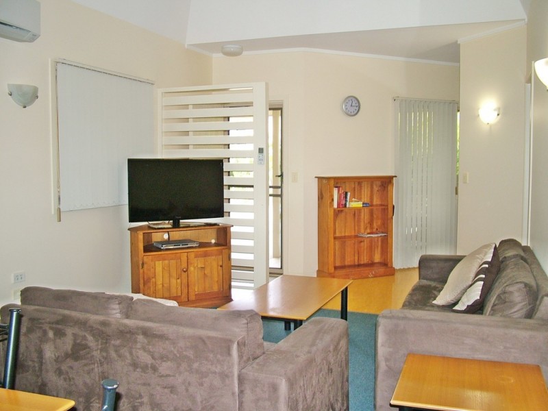 11/2 Creek Street, Hastings Point NSW 2489