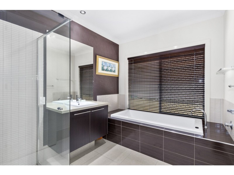 18 Lennox Circuit, Pottsville NSW 2489