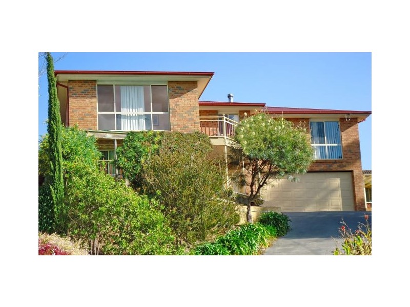 6 Dengate Crescent, Moss Vale NSW 2577