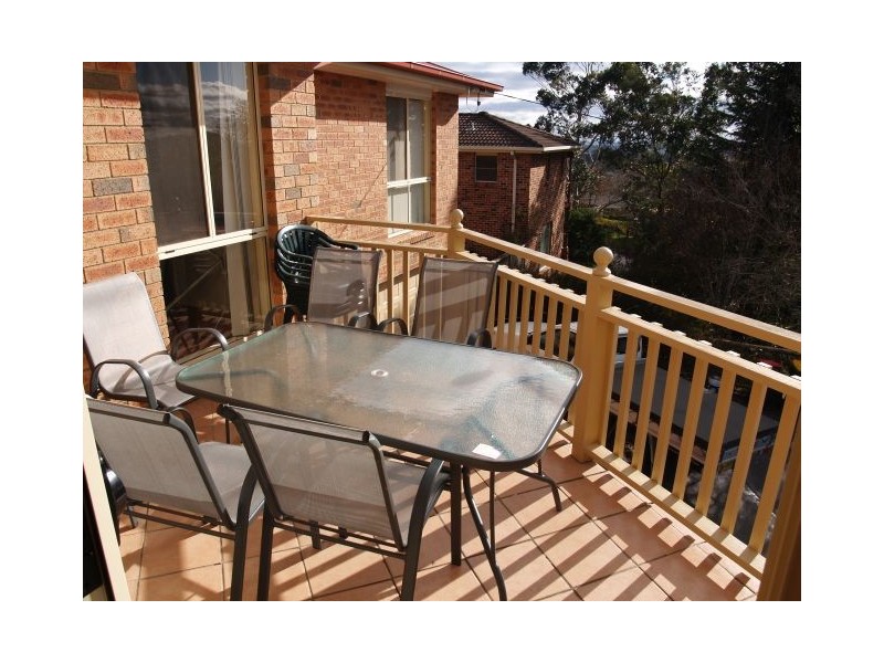 6 Dengate Crescent, Moss Vale NSW 2577