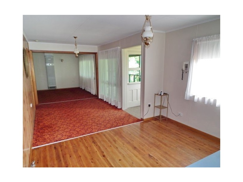 5a Badgery Street, Willow Vale NSW 2575