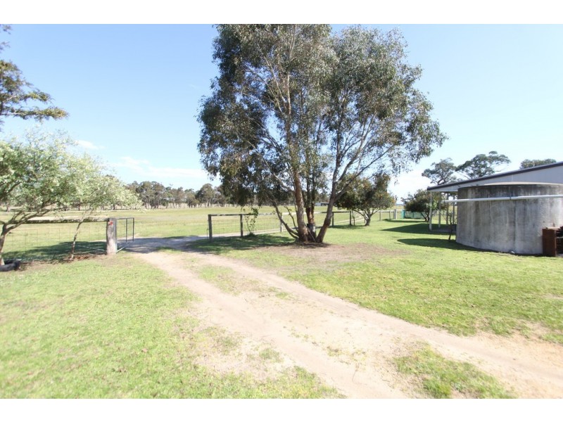 166 Cochranes Road, Longford VIC 3851