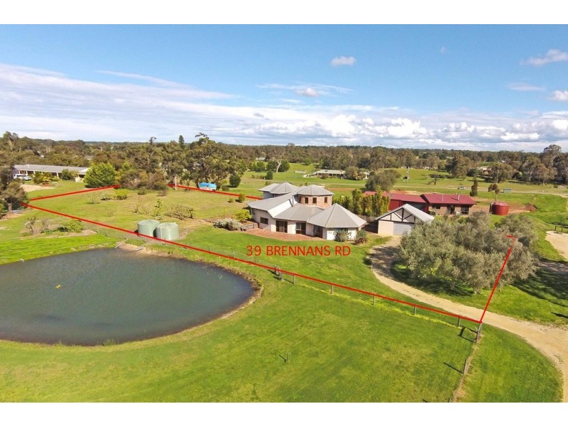 39 BRENNANS ROAD, Longford VIC 3851