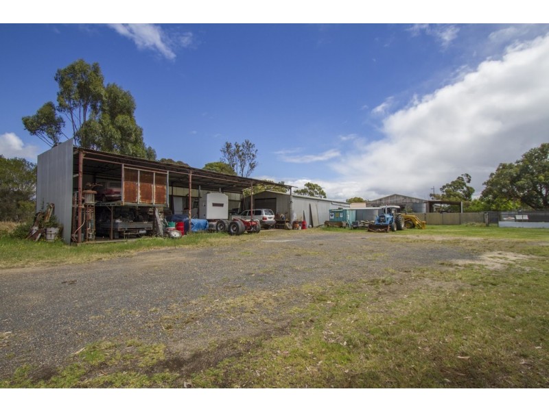 2684 Rosedale-Longford Road, Longford VIC 3851