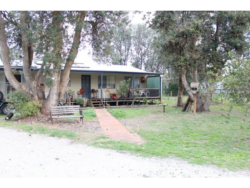 115 Meridan Rd, Golden Beach VIC 3851