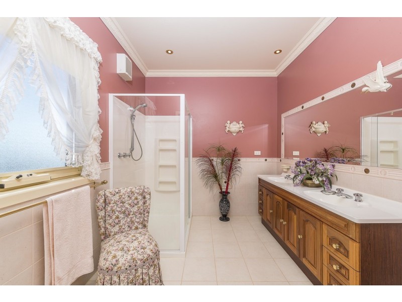 #75 Wattle Grove, Loch Sport VIC 3851